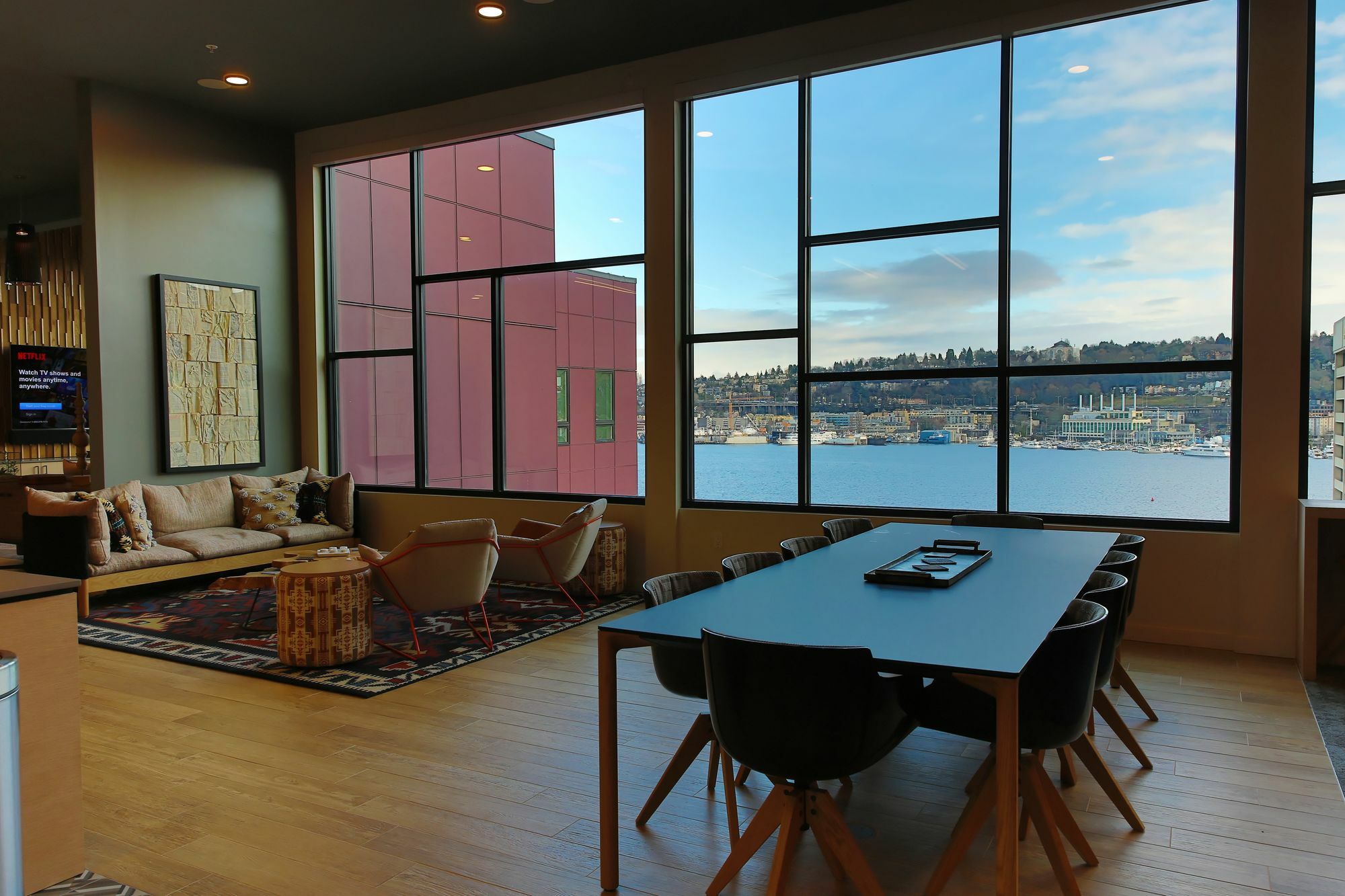 Domicile Suites At Marina Slu Seattle Exterior photo